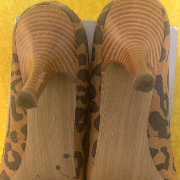 Jessica Simpson - Picture 4 of 5